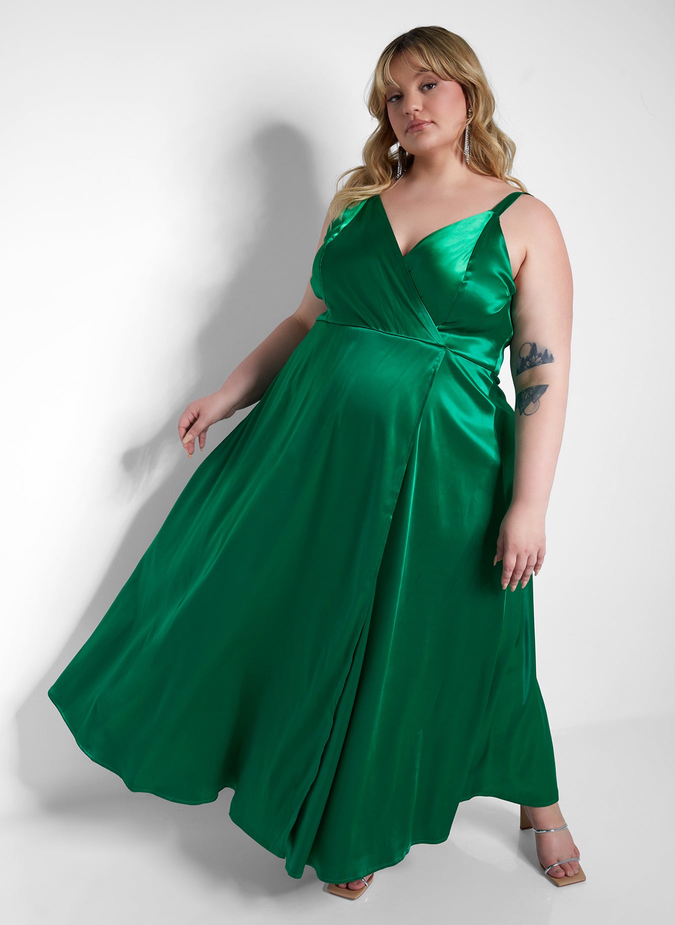 Thalia Satin Midi A Line Dress W. Slit - Emerald